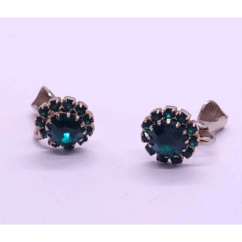 Vintage Emerald Green Rhinestone Halo Cluster Clip-On Earrings Gold Tone